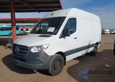 2025 Mercedes-Benz Sprinter 2500 Standard Roof 4-Cyl Diesel z USA, uszkodzony, nr VIN W1Y4KBHY6ST203442